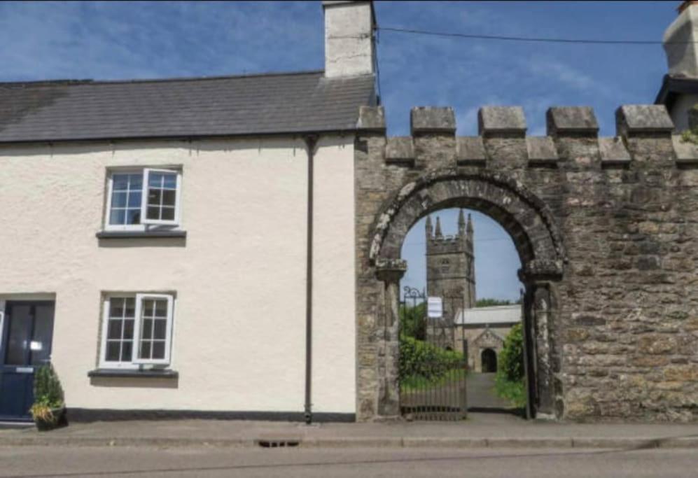 Church Gate Cottage - Bridestowe Dış mekan fotoğraf